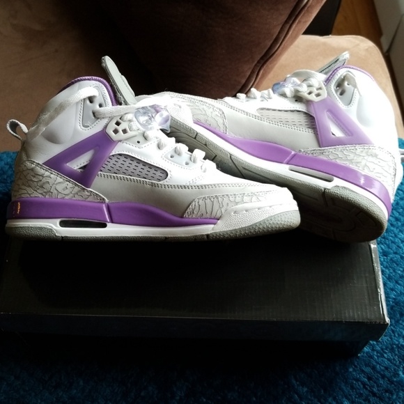 jordan spizike lila